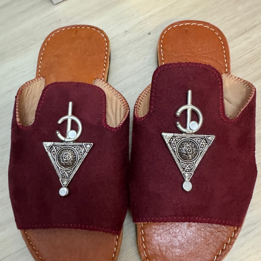 Elegant Burgundy Slide Sandals